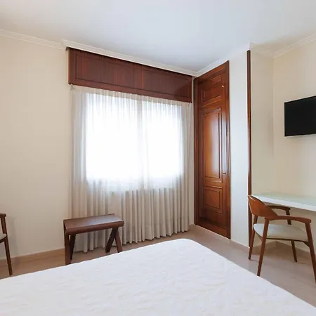 Hotel O Cruceiro Caldas De Reis Exterior photo