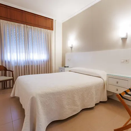 Hotel O Cruceiro Caldas De Reis Esterno foto